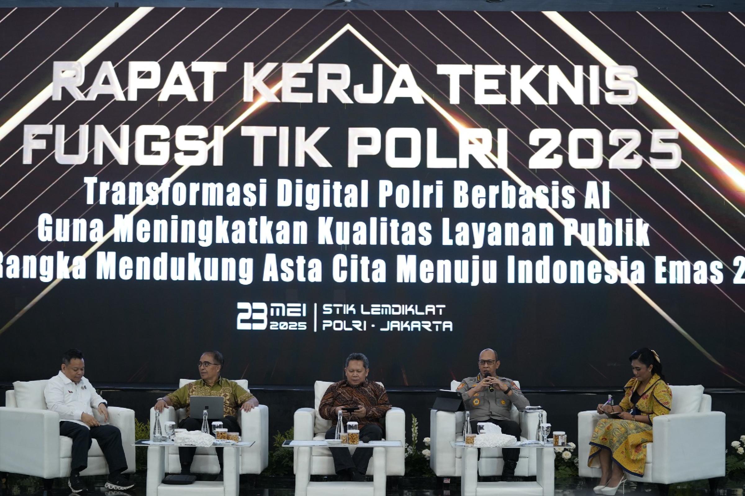 Foto Transformasi Digital Berbasis AI: Command Center Terintegrasi hingga 26 Polda