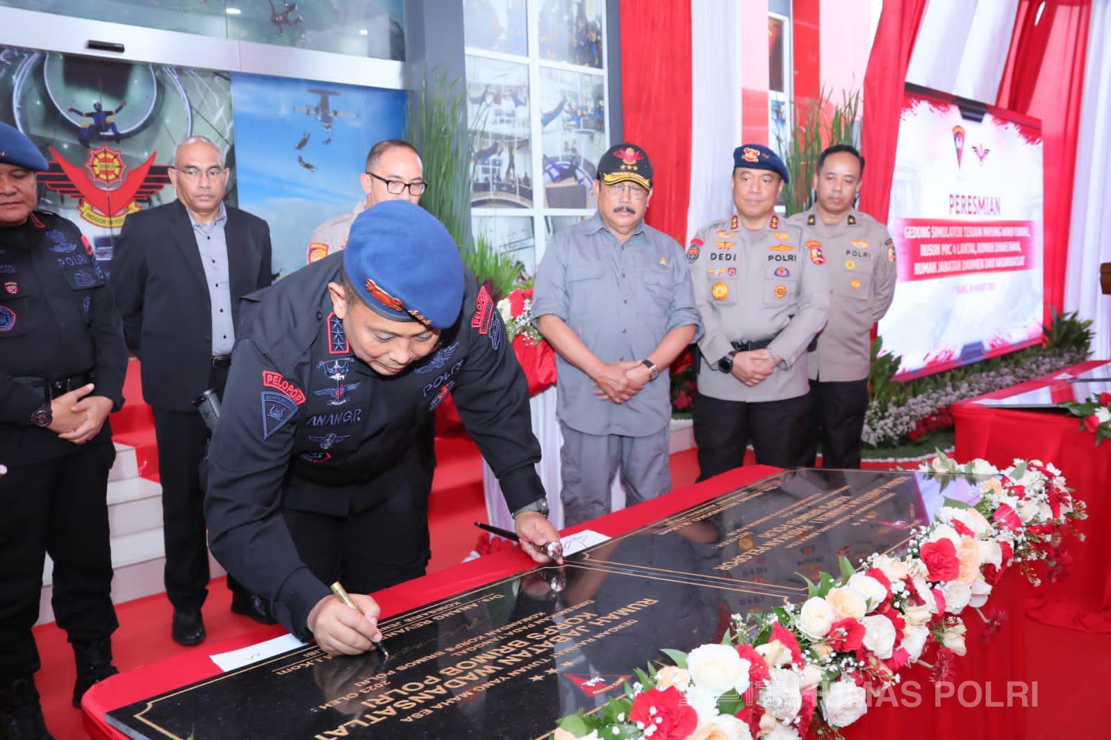 Dankor Brimob Resmikan Wind Tunnel Terbesar Se-Asia Tenggara