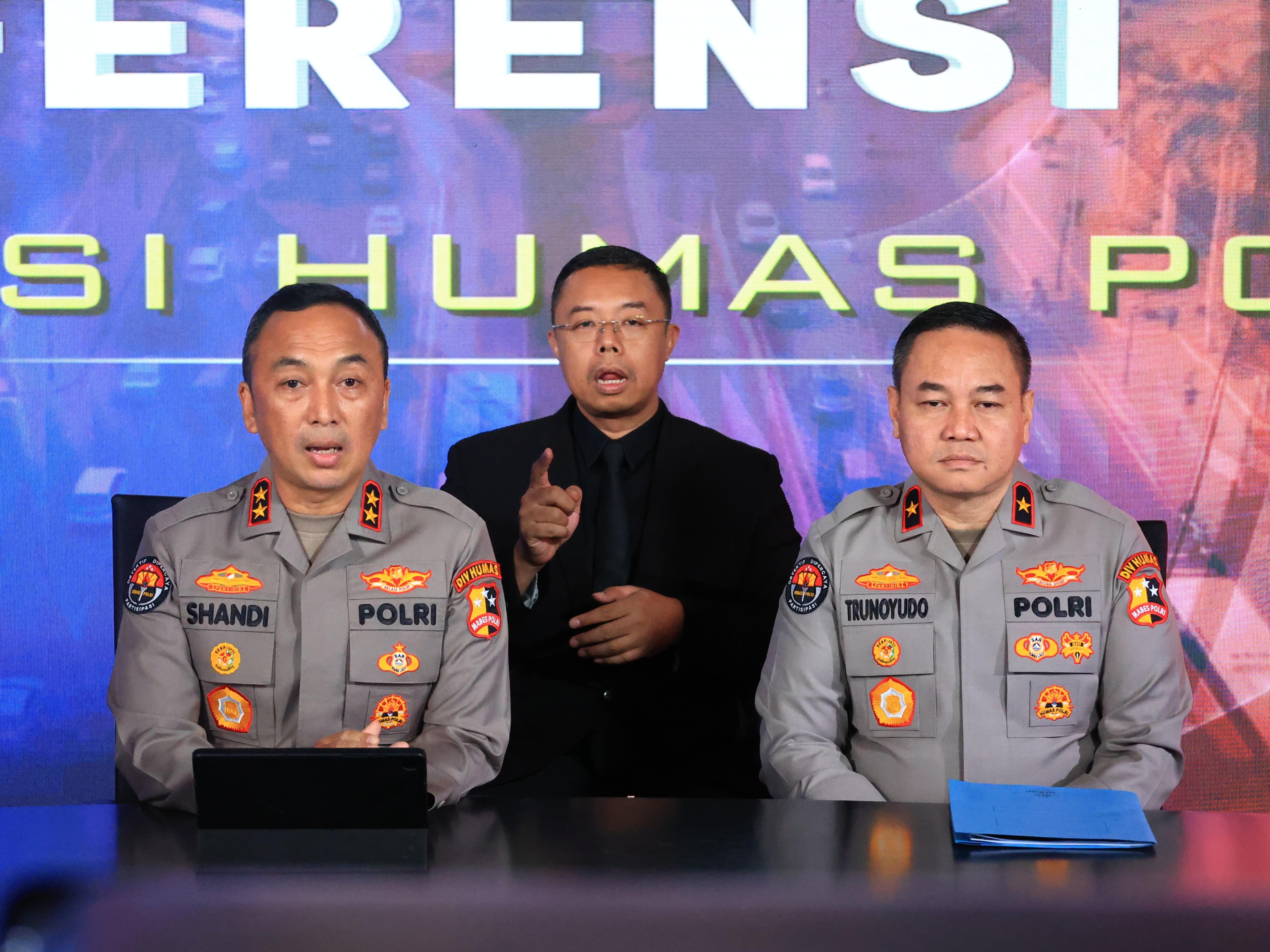 Foto Kadiv Humas Ajak Masyarakat Tak Ragu Laporkan Aksi Premanisme Melalui Call Center Maupun WA
