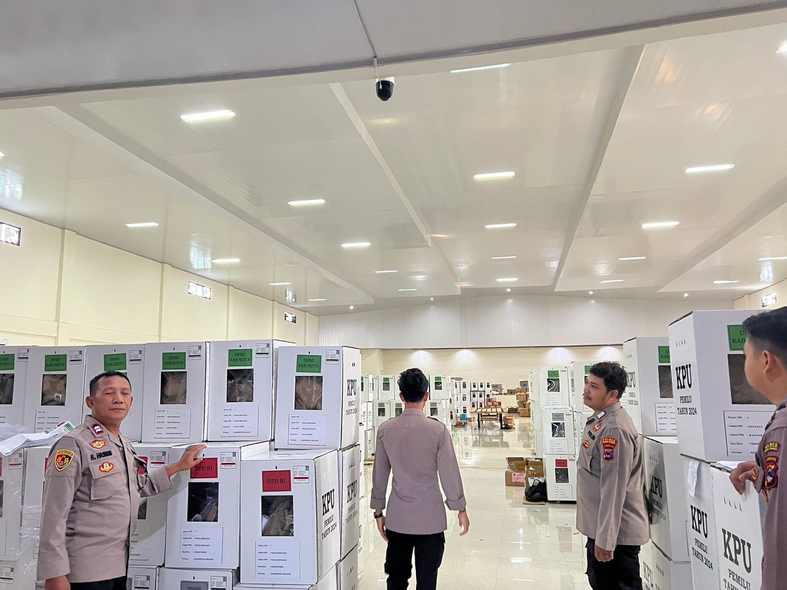 Pengamanan Gudang Logistik KPU Tanah Bumbu