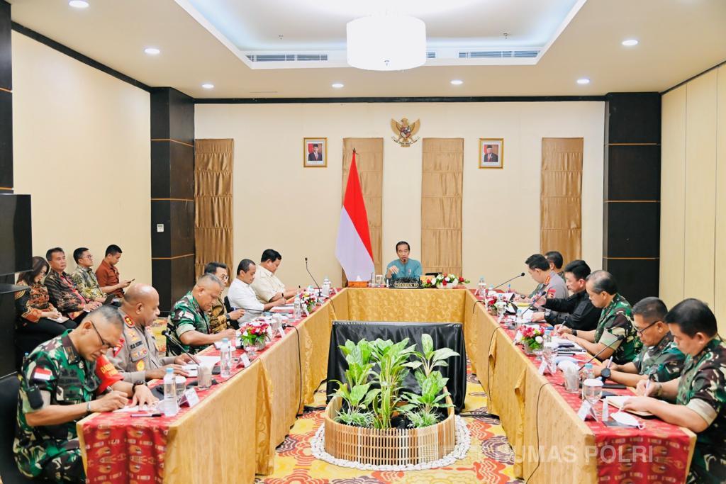 Ratas Dengan Presiden, Kapolri Tegaskan TNI-Polri Siap Kawal Seluruh ...